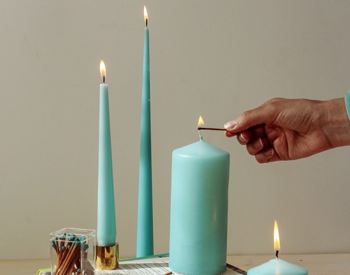 شمع آبی فیروزه ایی رنگ